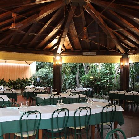 Hotel La Locanda Del Borgo Róma Kültér fotó