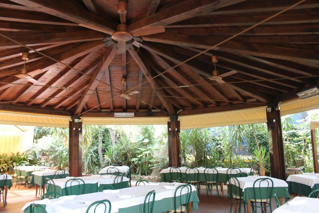 Hotel La Locanda Del Borgo Róma Kültér fotó