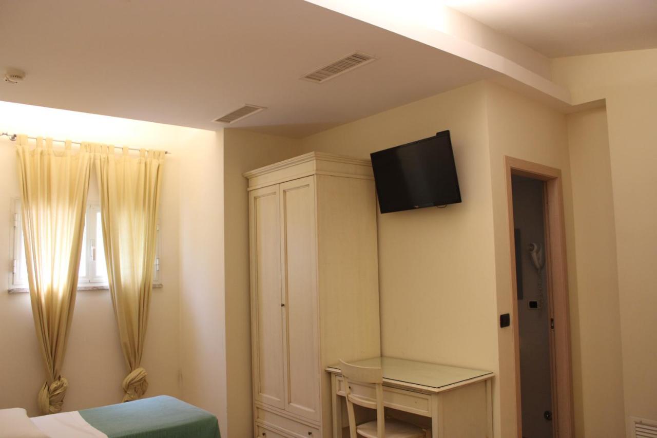 Hotel La Locanda Del Borgo Róma Kültér fotó