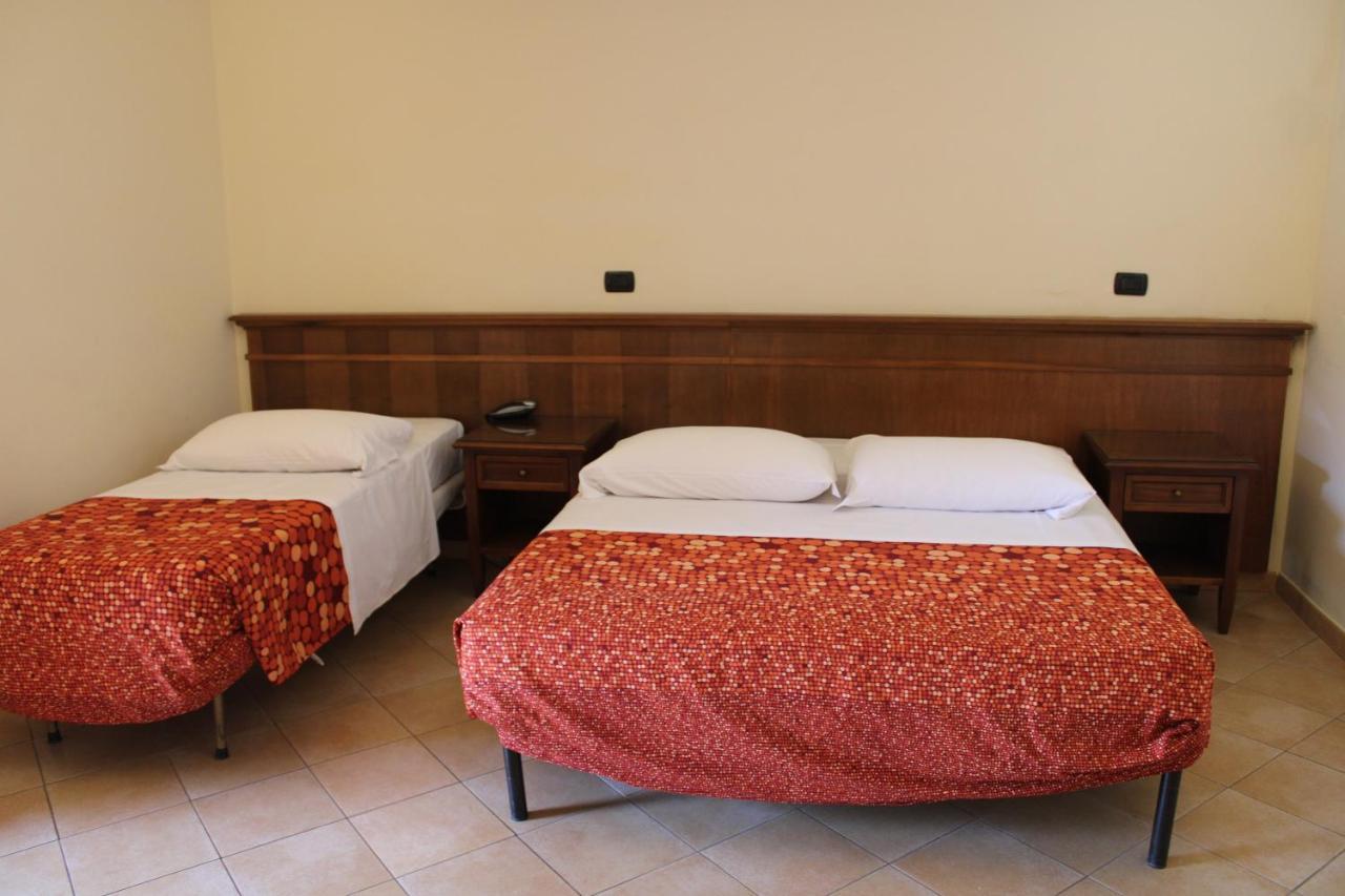Hotel La Locanda Del Borgo Róma Kültér fotó