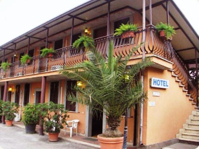 Hotel La Locanda Del Borgo Róma Kültér fotó